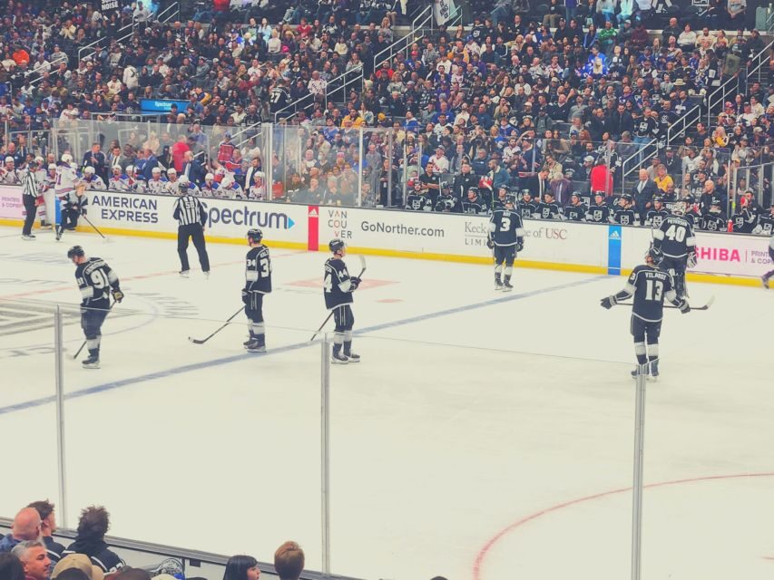 Los Angeles: LA Kings Ice Hockey Game Ticket - Entering Crypto.com Arena with a mobile ticket (the QR code trap)