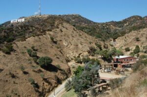 Los Angeles: Mulholland Trail Horseback Riding Tour - Riding through Griffith Park: Hollywood Sign and LA views in motion