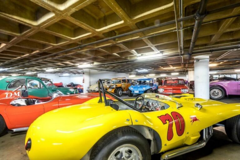 Los Angeles: Petersen Automotive Museum Vault Access - Main museum galleries: 3 floors of automotive history to set your baseline