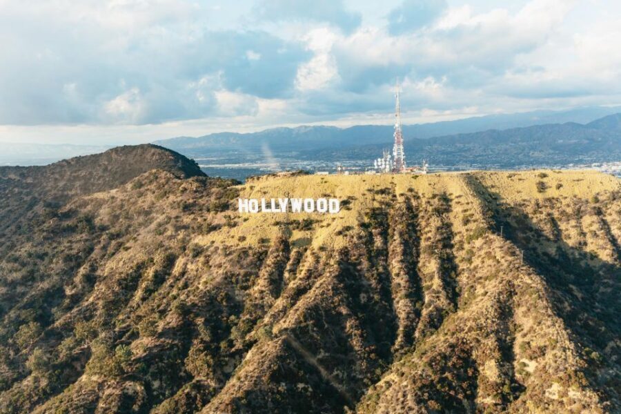 Los Angeles: Private 1-Hour Sightseeing Helicopter Tour - Flying Out of Van Nuys: Quick Setup, Proper Safety