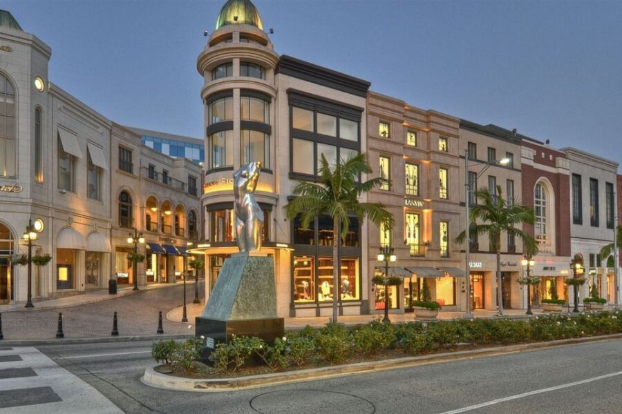 Los Angeles: Private 3-Hour Tour by SUV - A private SUV tour that you steer in real time