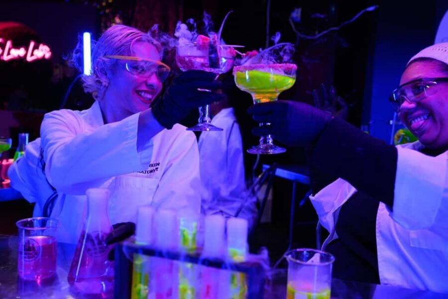 Los Angeles: Science and Sip™ The Drunken Laboratory - Who Should Book This (and Who Might Skip)
