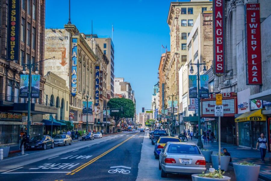 Los Angeles: Small Group Sightseeing Tour - Hollywood Walk of Fame and the Chinese Theatre: Where a Walk Feels Like a Show