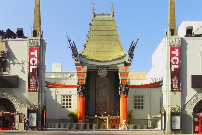 Lost Souls of Hollywood Blvd: a Smartphone Audio Ghost Tour - Walk the stops: Hollywood Blvd ghost stories, one block at a time