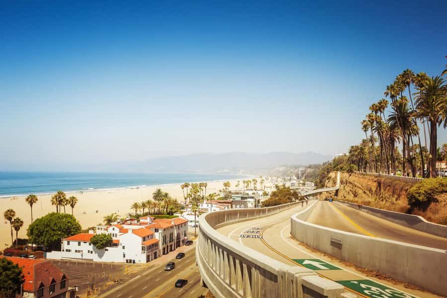 Malibu: Coastal Gems Scenic Driving Tour with Audio Guide - Getting Oriented: Wayfarer App, GPS, and Start Controls