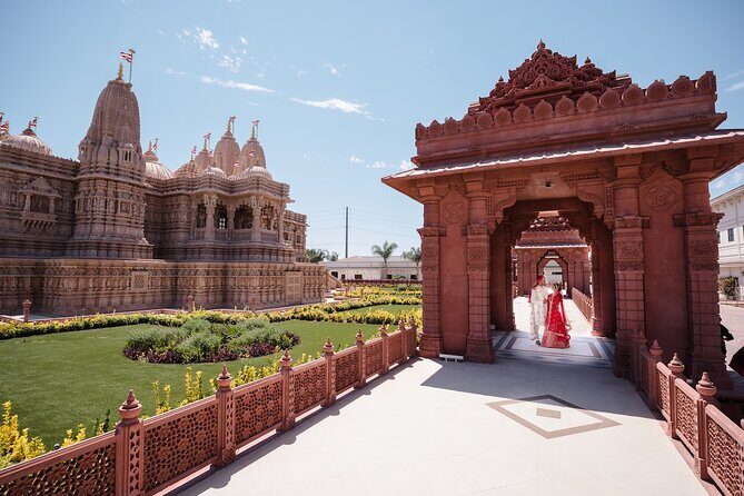 Mandir & Buddhist Temple Tour with Indian Lunch & Chinese Tea - Key things to know before you go