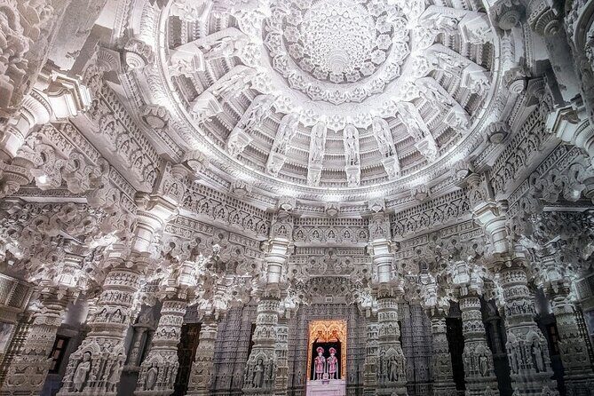 Mandir & Buddhist Temple Tour with Indian Lunch & Chinese Tea - Timing, pickup, and comfort on a 9:30 am start
