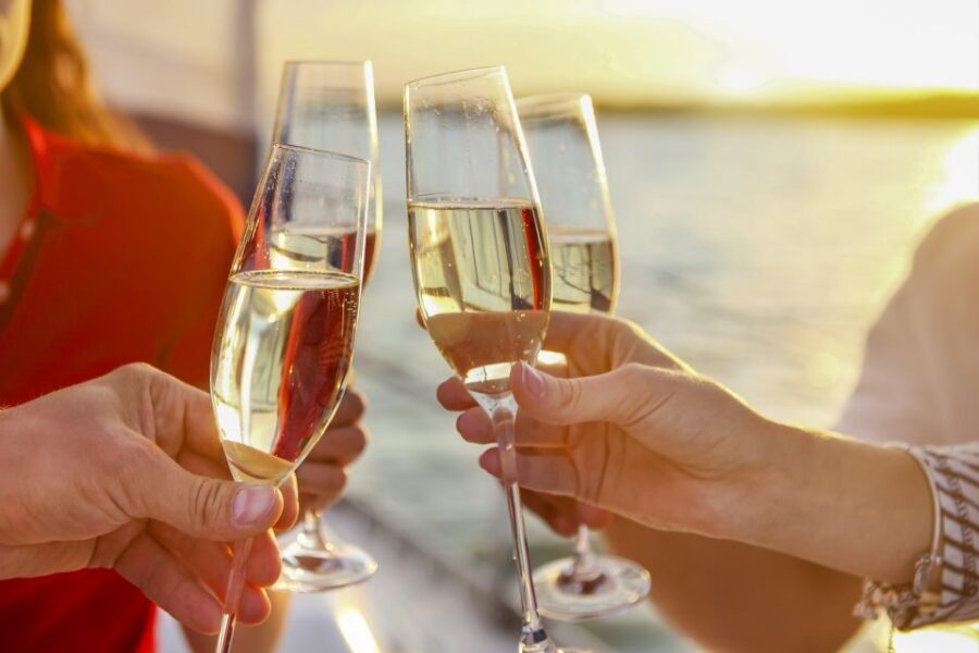 Newport Beach: Champagne and Brunch Buffet City Cruise - The Brunch Buffet: What’s on the Early and Late Risers Tables