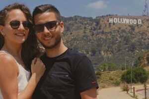 Private 3-Hour Hollywood to Beverly Hills Tour - Capitol Records stop: the round building you can’t miss