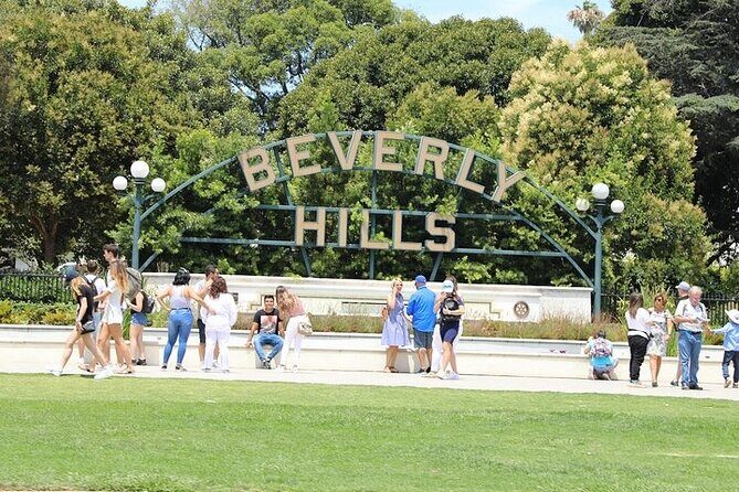 Private and Exclusive 3-Hour Beverly Hills and Hollywood Tour - Hollywood Walk of Fame: short stop, big-name landmarks nearby