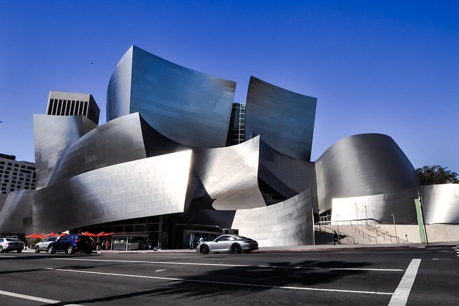 Private City Tour of Los Angeles, Hollywood and Beverly Hills - Rodeo Drive: The Two-Mile Street Route for Best Photo Angles