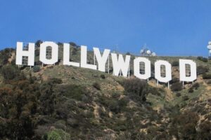 Private Custom 4.5-Hour Tour of Los Angeles in English or German - Stop 1: Hollywood Sign Pictures From the Hollywood Hills