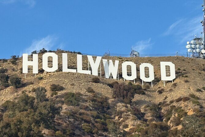 Private Hollywood Sign Hiking Tour with Select Hotel Pickup - Entering Griffith Park: your route is the real attraction