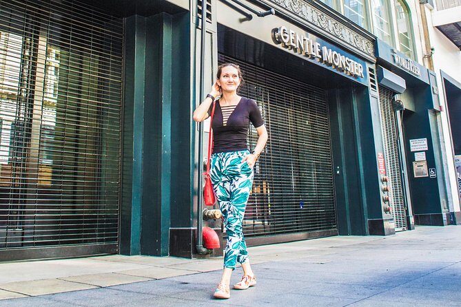 Private Photo Tour of the Best Instagram Spots in Los Angeles - The three quick Downtown stops: Bradbury Building, Pershing Square, and instant variety