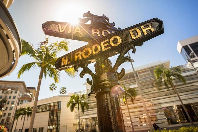 Shared 3 Hour Los Angeles Tour - Sunset Strip to Classic Movie Locations: Commentary, Stops, and a Restroom Break