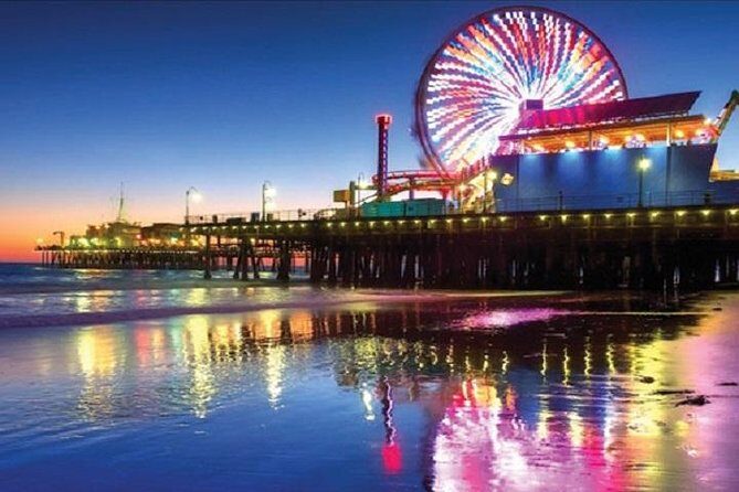 Sightseeing Tour of Los Angeles from LAX Hotels - Santa Monica Beach: the Pacific taste stop