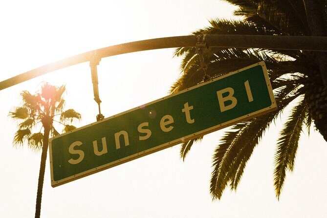 Sunset Boulevard True Crime and Ghost Stories Tour - Why this Sunset Boulevard tour feels different after dark