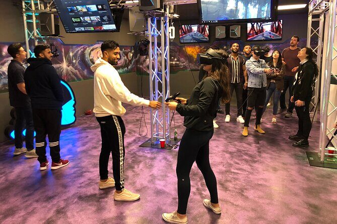 Virtual Reality (VR) Experience in Los Angeles - What happens when you arrive on Santa Monica Blvd