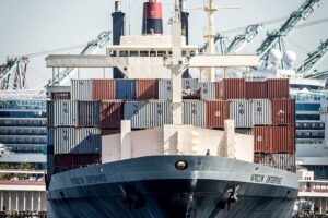 West Harbor LA 45-Minute Narrated Harbor Cruise of San Pedro - 45 Minutes That Teach You What LA Imports and Exports